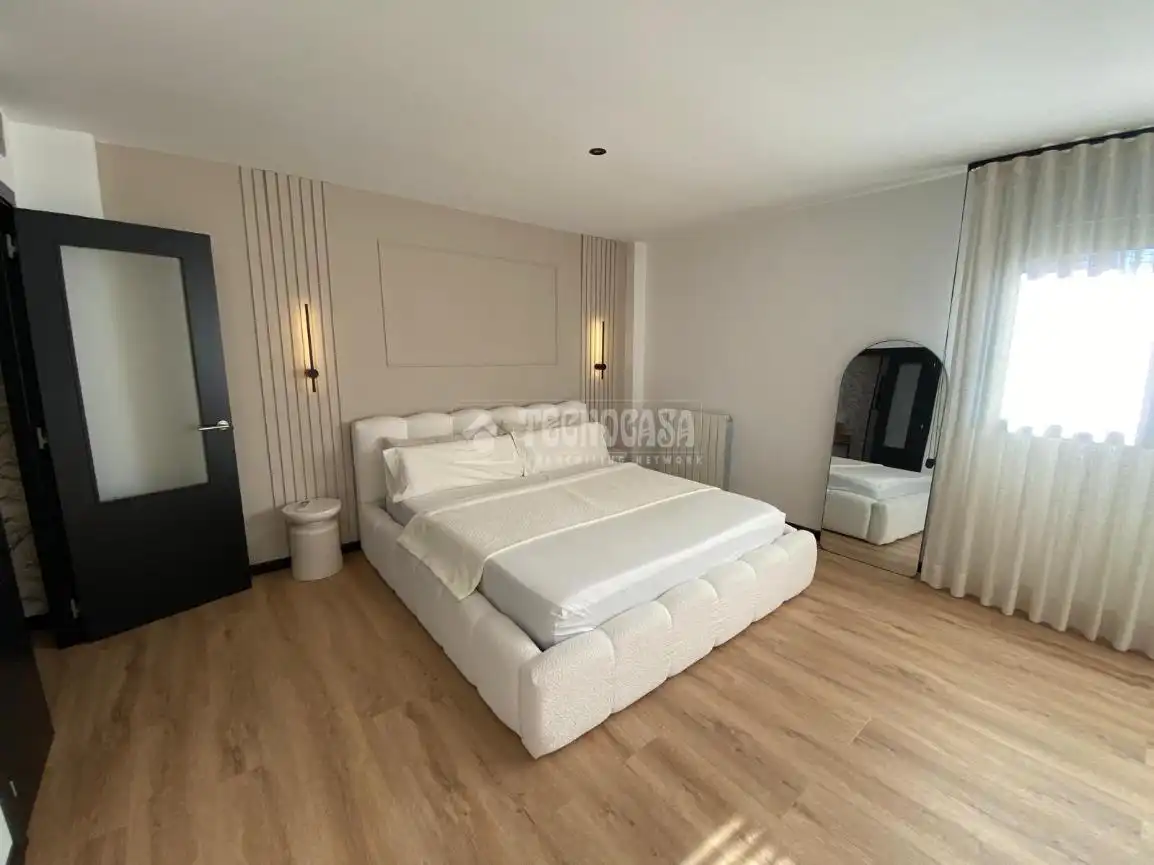Habitación de Casa adosada en venta en Cuarte de Huerva con Aire acondicionado y Calefacción