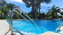 Piscina de Apartament en venda en Marbella amb Aire condicionat, Calefacció i Terrassa
