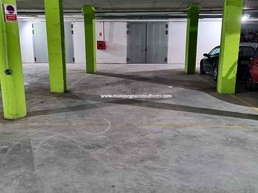 Parking to rent in De La Rioja