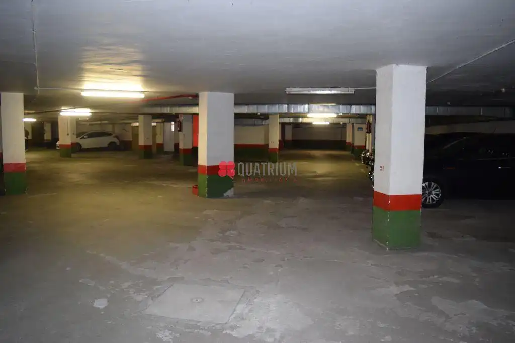 Parking de Local en venta en Santiago de Compostela 