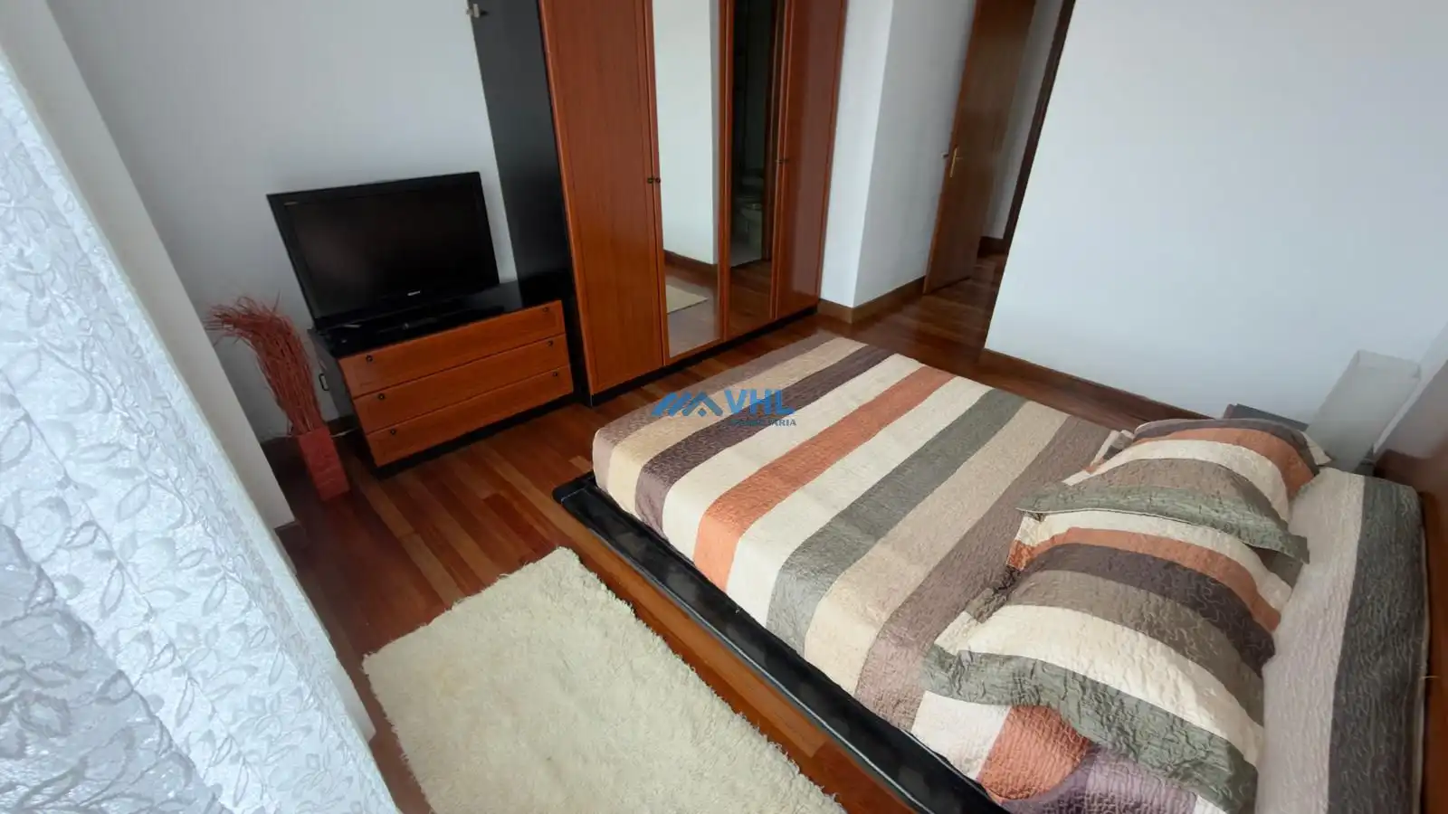 Habitación de Piso de alquiler en Castro-Urdiales con Calefacción, Terraza y Amueblado