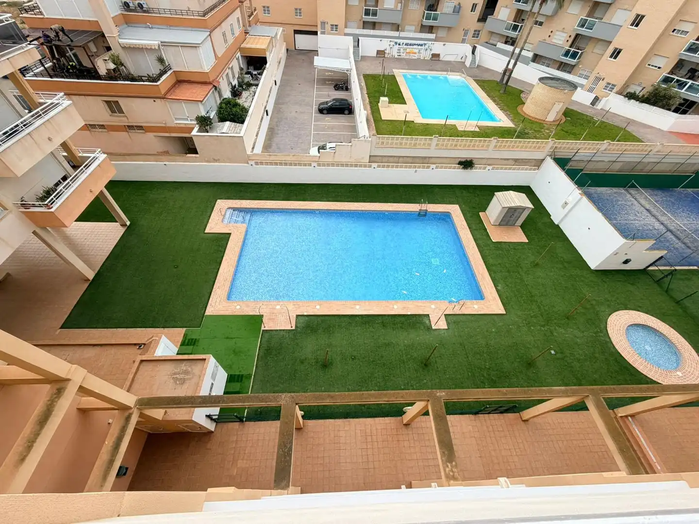 Schwimmbecken von Wohnung zum Verkauf in Roquetas de Mar mit Klimaanlage, Möbliert und Gemeinschaftspool