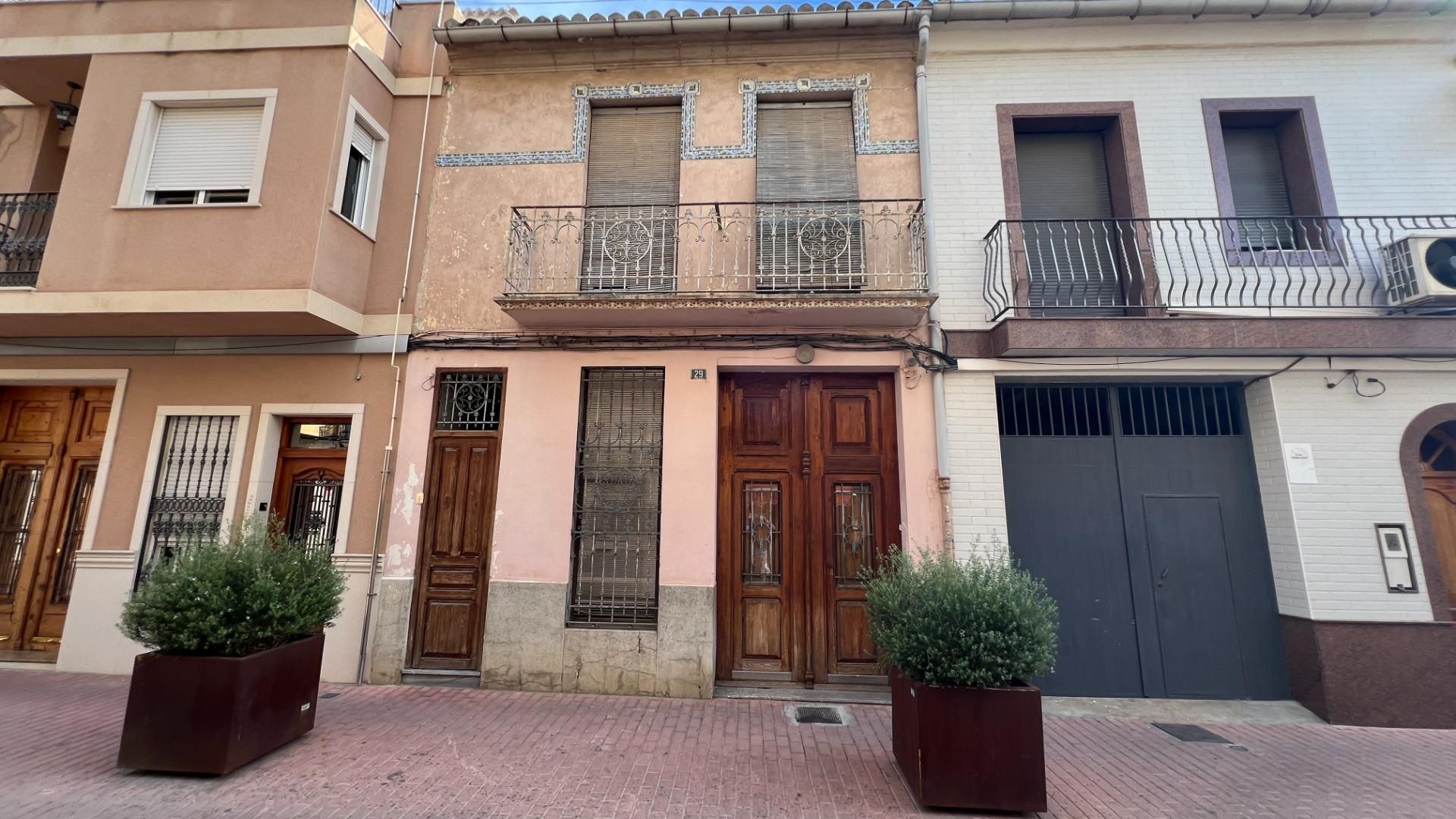 Exterior view of House or chalet for sale in Silla  with Terrace and Storage room