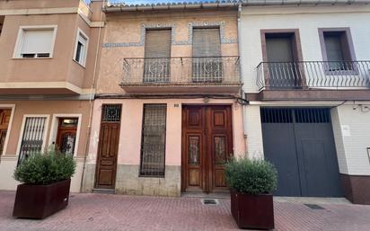 Vista exterior de Casa o xalet en venda en Silla amb Terrassa i Traster