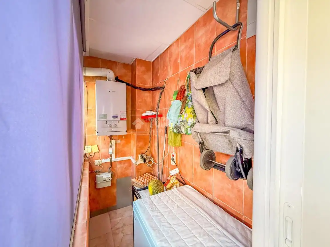 Bedroom of Flat for sale in Parla  with Air Conditioner, Heating and Terrace