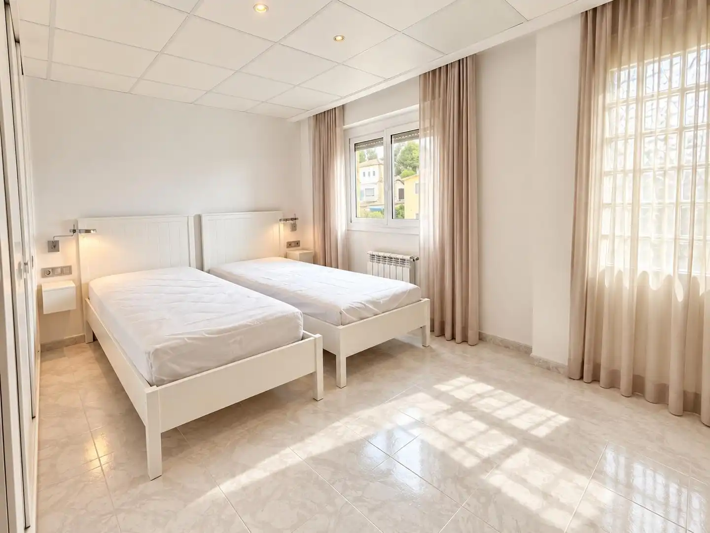 Appartamento con terrazza in affitto a Ponent, imagen 9