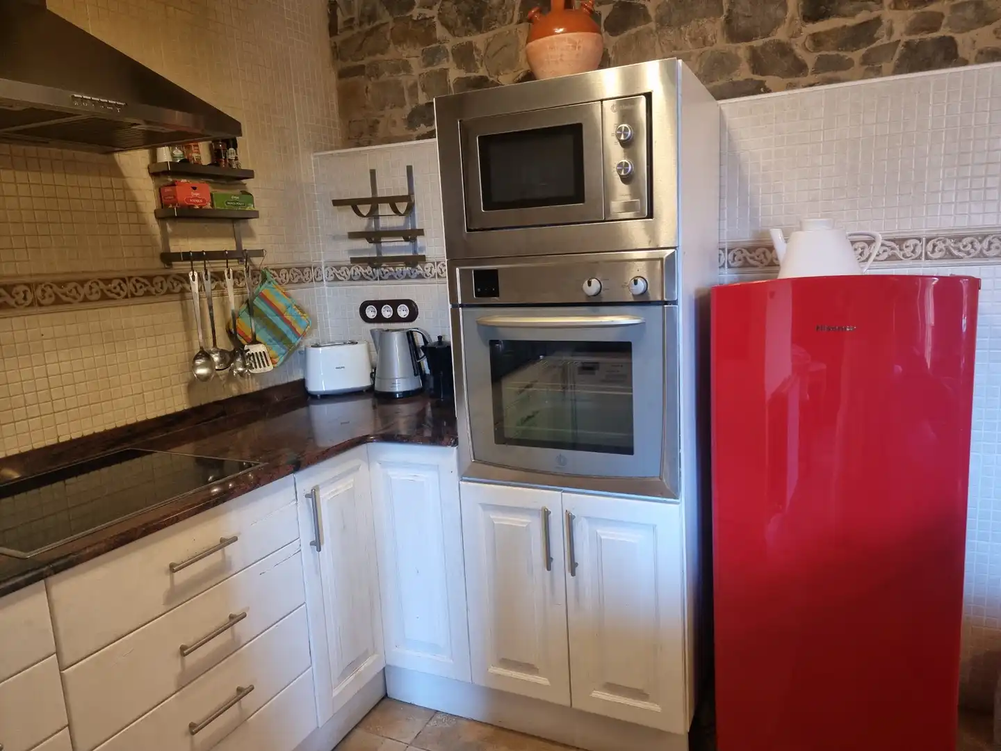 Cuina de Casa adosada en venda en Vega de Liébana amb Jardí privat, Terrassa i Traster