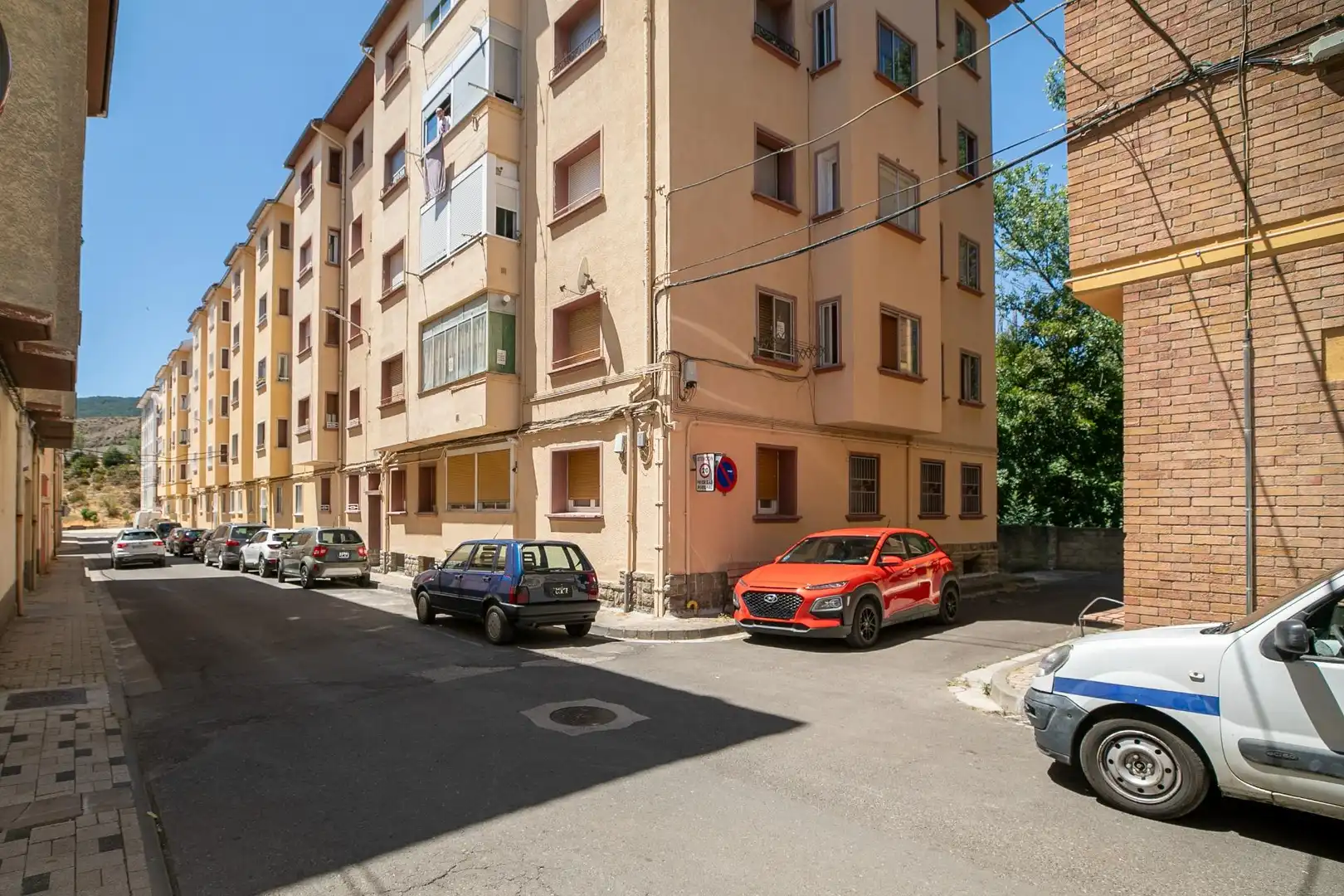 Außenansicht von Wohnung zum Verkauf in Sabiñánigo mit Heizung, Abstellraum und Möbliert