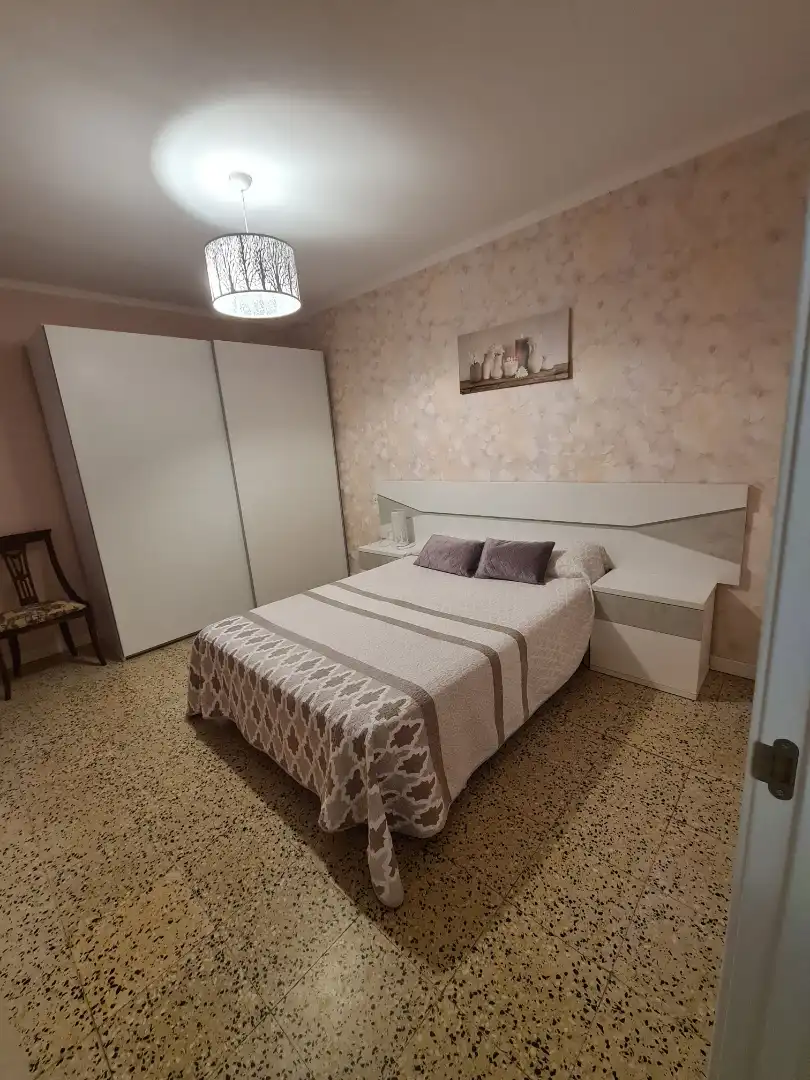 Bedroom of Flat for sale in Casco Urbano