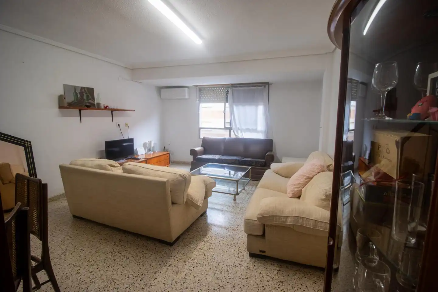 Sala d'estar de Pis de lloguer en Valencia amb Aire condicionat, Calefacció i Moblat