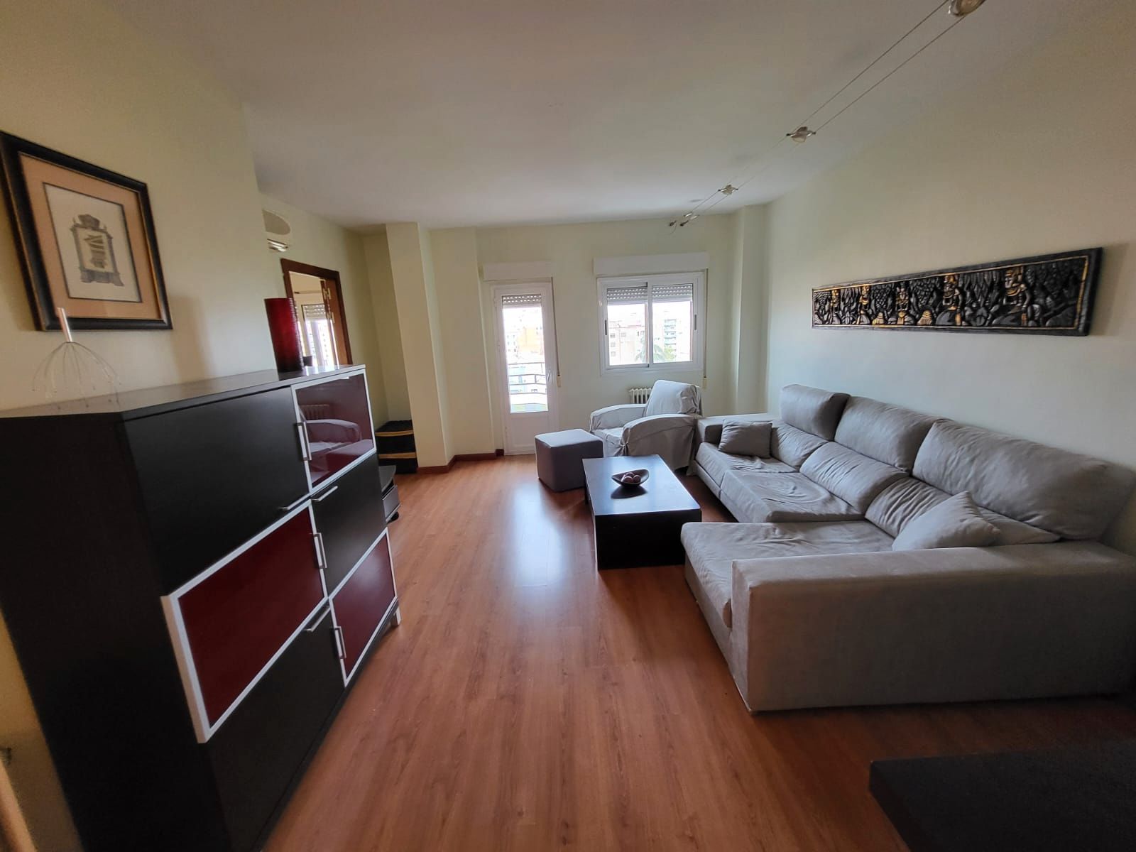 Living room of Apartment to rent in Cáceres Capital  with Air Conditioner, Heating and Parquet flooring