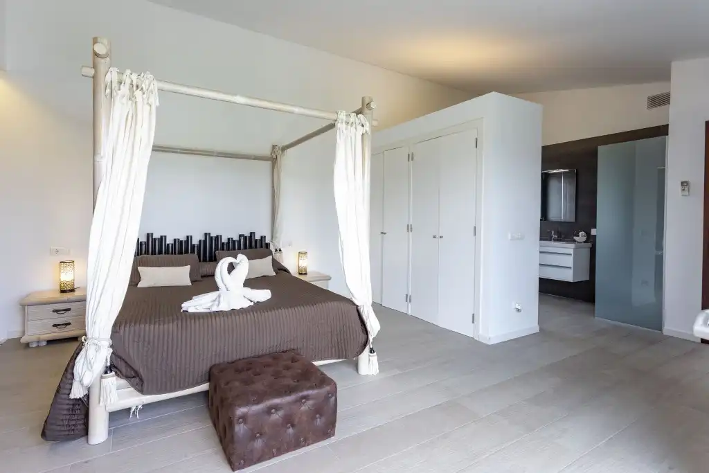 Habitación de Finca rústica en venta en Sa Pobla con Aire acondicionado, Jardín privado y Terraza