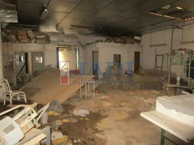 Nau industrial en venda a Valdepeñas