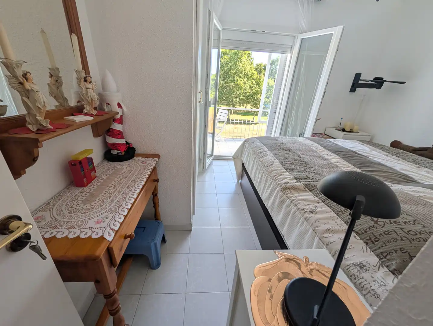 Schlafzimmer von Wohnungen zum Verkauf in Roses mit Klimaanlage, Terrasse und Möbliert
