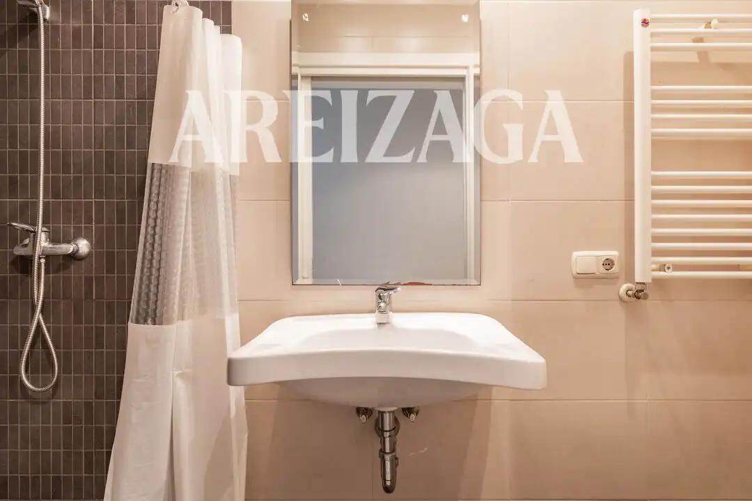 Baño de Piso en venta en Donostia - San Sebastián  con Calefacción