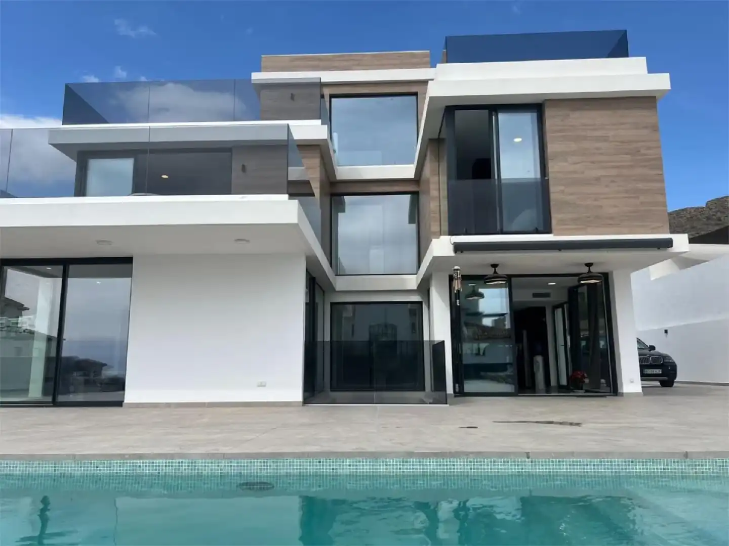 Villa con piscina in vendita a Golf Bahía, imagen 4