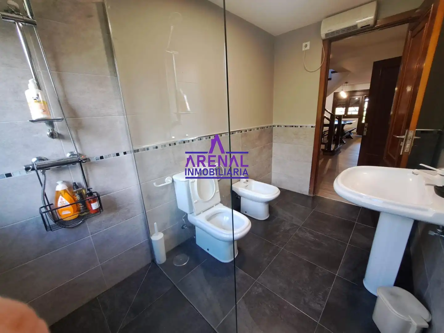 Baño de Casa o chalet en venta en A Pobra do Caramiñal con Calefacción y Jardín privado