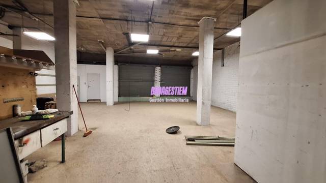 Local comercial en Alquiler en Carrer ALMOGAVERS en Morera