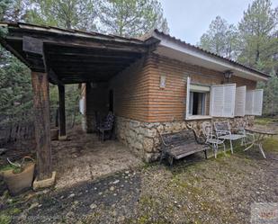 Vista exterior de Casa o xalet en venda en Trillo amb Calefacció, Moblat i Piscina comunitària