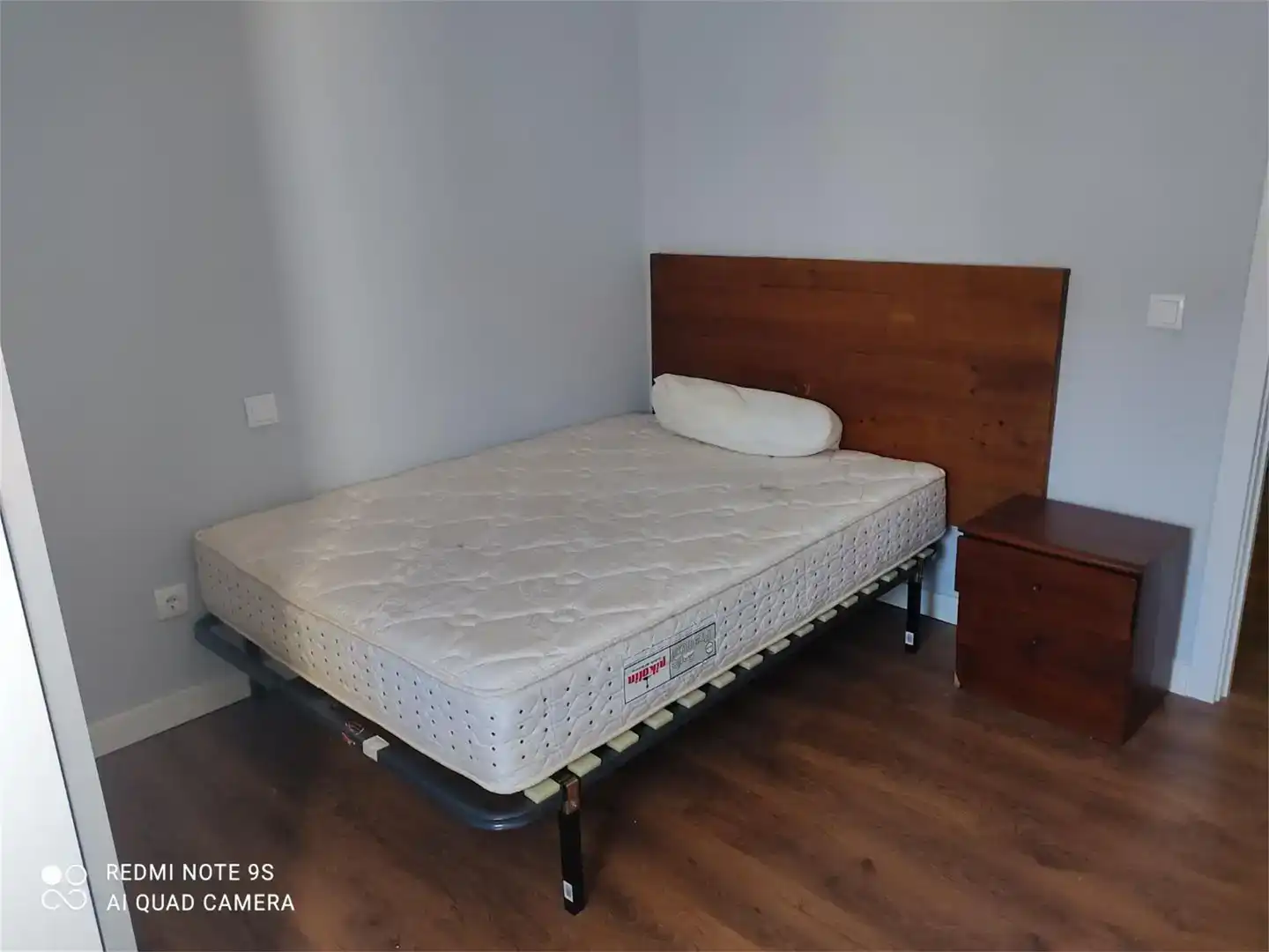 Dormitori de Pis de lloguer en Segovia amb Parquet, Moblat i Forn