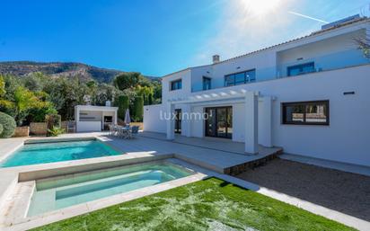 Exterior view of House or chalet for sale in L'Alfàs del Pi  with Air Conditioner, Private garden and Terrace