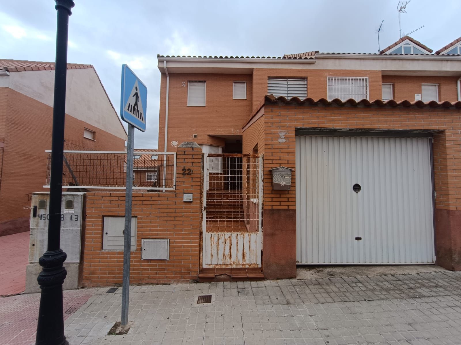 Exterior view of Single-family semi-detached for sale in Seseña  with Heating and Private garden