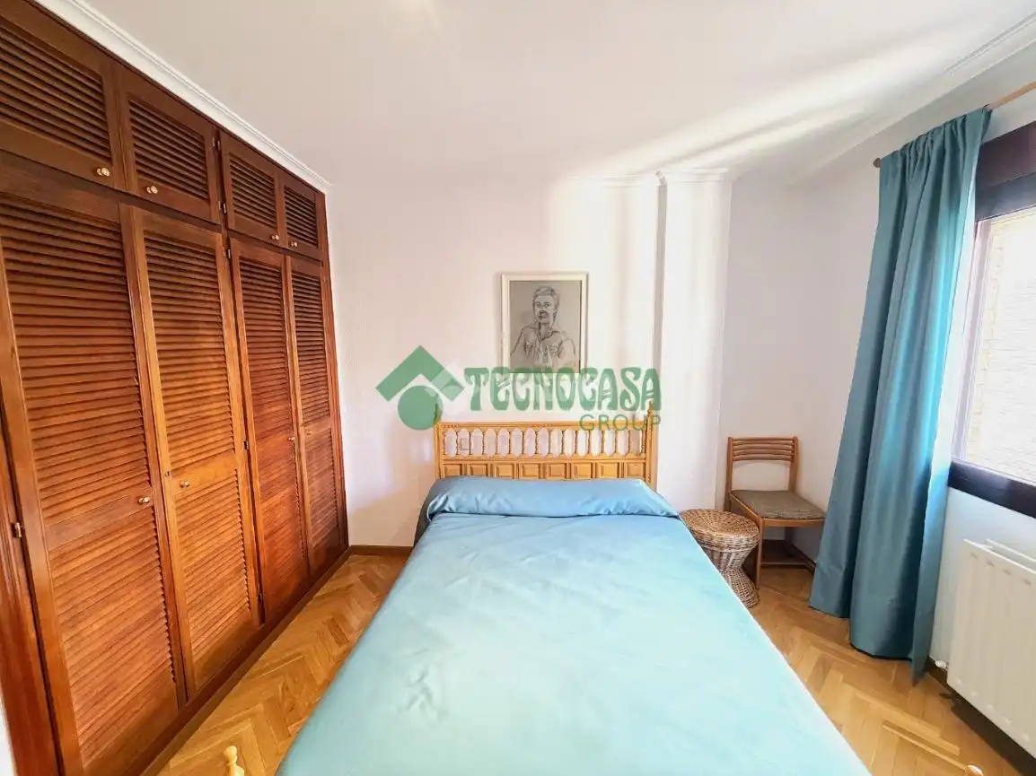 Bedroom of Flat for sale in Cuenca  with Air Conditioner, Heating and Terrace