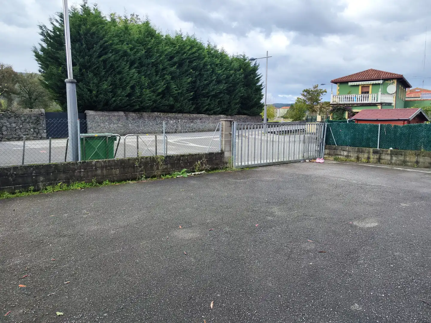 Parking of Commercial properties for sale in Solórzano