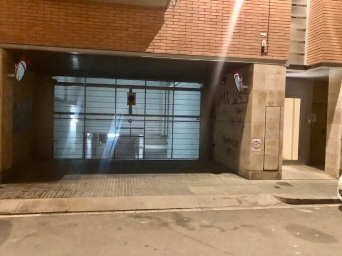 Individual en alquiler en Calle narcis monturiol 5, imagen 5