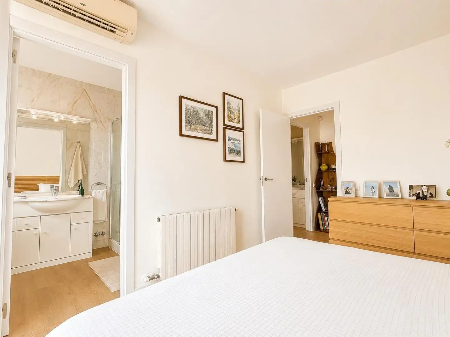 Habitación de Casa adosada en venta en Cunit con Aire acondicionado, Calefacción y Jardín privado
