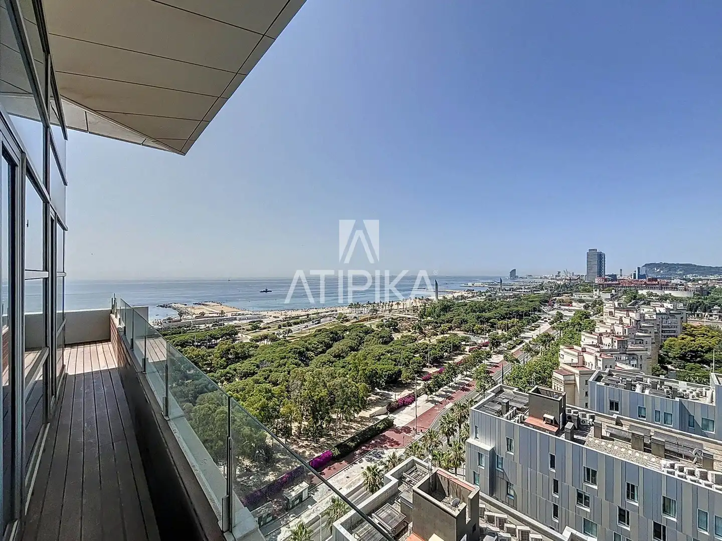 Vista exterior de Ático en venta en Barcelona con Aire acondicionado, Parquet y Terraza