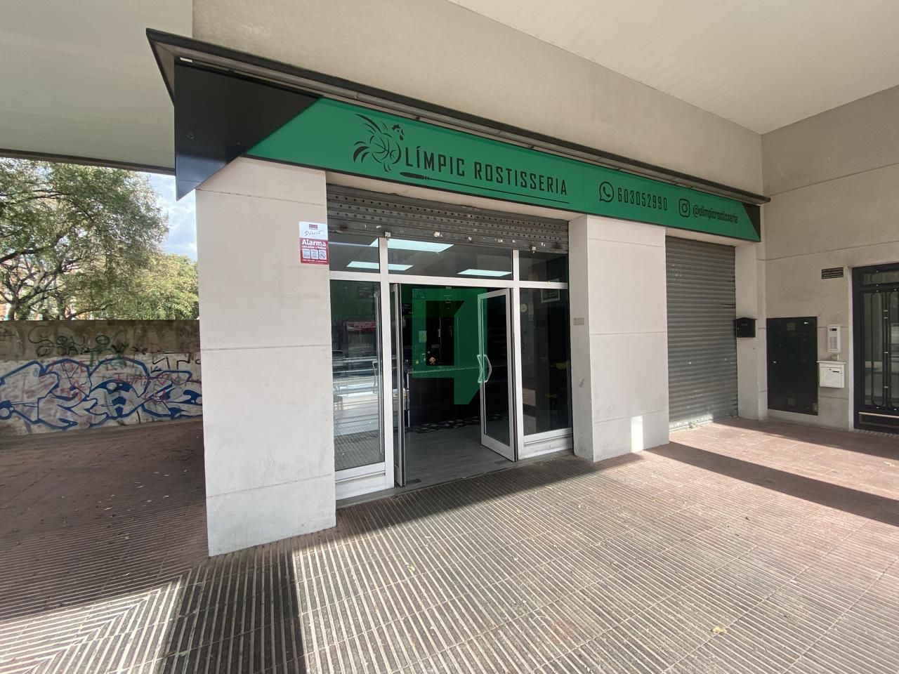 Local en venda en Badalona