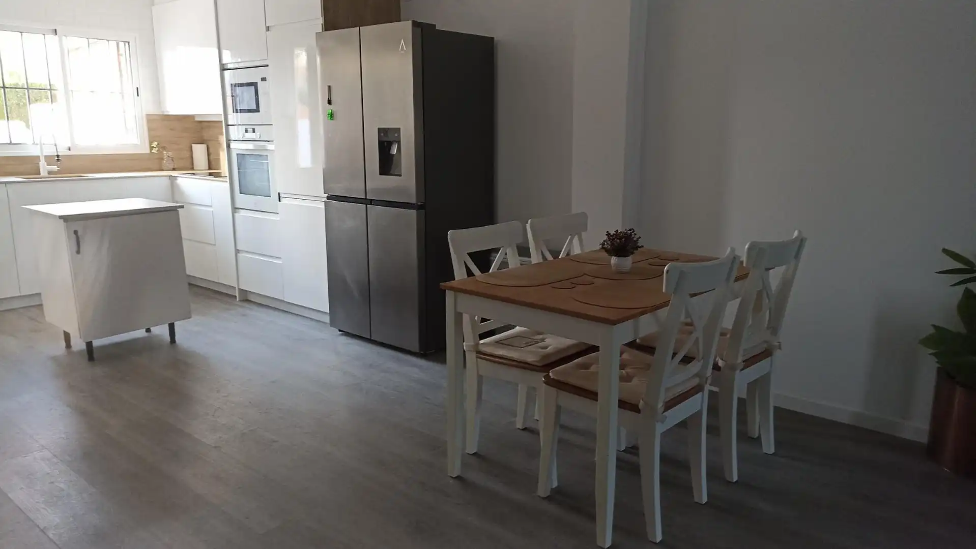 Cuina de Casa adosada en venda en Tavernes de la Valldigna amb Aire condicionat, Calefacció i Terrassa