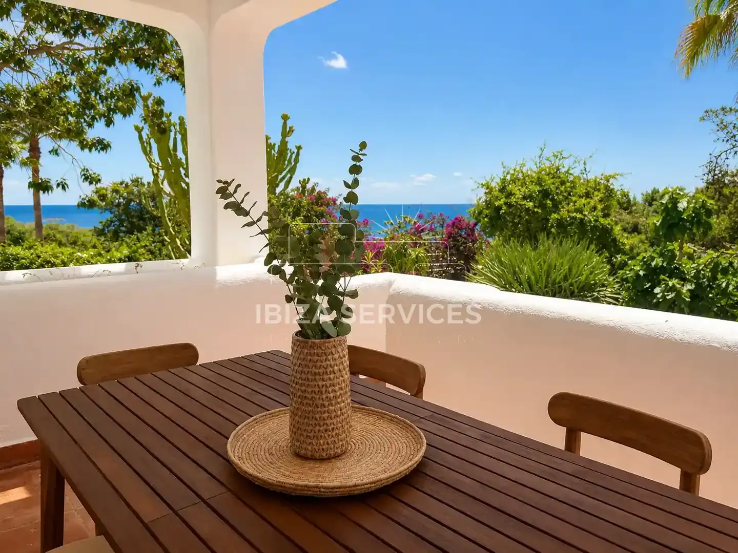 Terraza de Casa o chalet de alquiler en Santa Eulària des Riu con Aire acondicionado, Jardín privado y Piscina