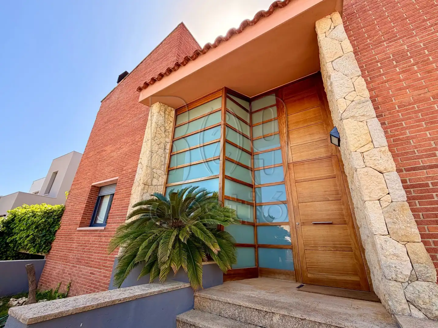 Vista exterior de Casa o xalet en venda en Tarragona amb Aire condicionat, Calefacció i Jardí privat