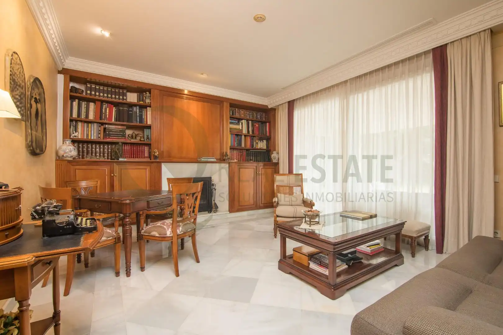 Sala d'estar de Casa o xalet en venda en Alicante / Alacant amb Calefacció, Jardí privat i Terrassa