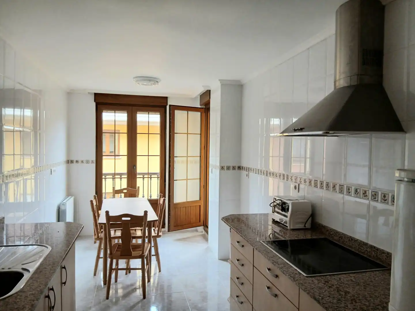 Cuina de Pis en venda en Villacarriedo amb Calefacció, Parquet i Terrassa