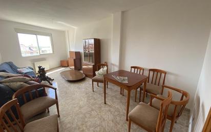 Sala d'estar de Pis en venda en Tarancón amb Traster