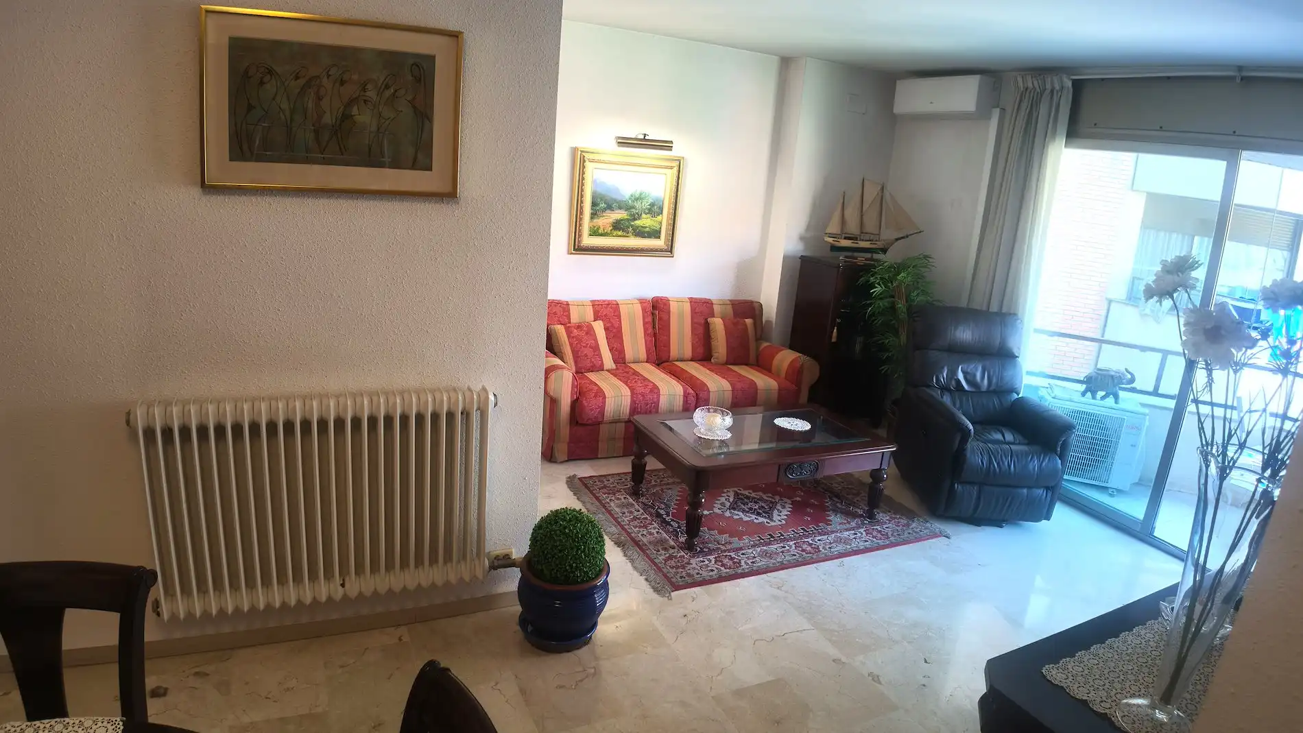 Sala de estar de Piso en venta en Molins de Rei con Aire acondicionado, Calefacción y Piscina