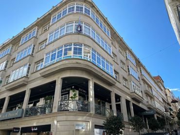 Oficina amb ascensor de lloguer a Rúa López Mora