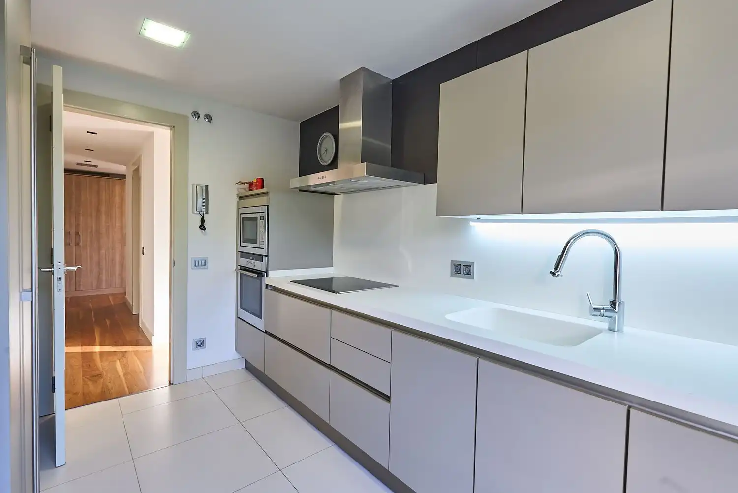 Kitchen of Flat for sale in Sitges  with Air Conditioner, Heating and Private garden