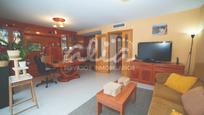 Living room of House or chalet for sale in Parla  with Heating, Parquet flooring and Terrace