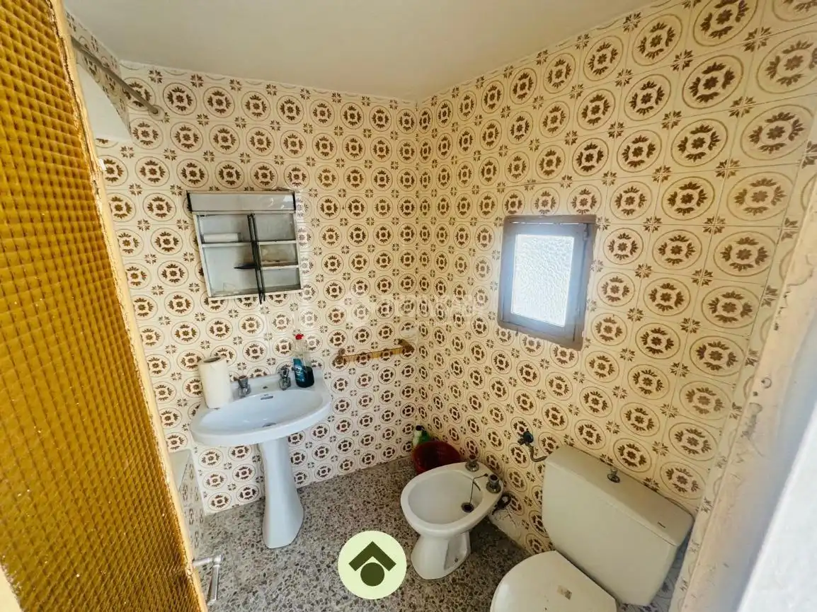 Bany de Casa adosada en venda en Bujalance amb Aire condicionat, Parquet i Moblat