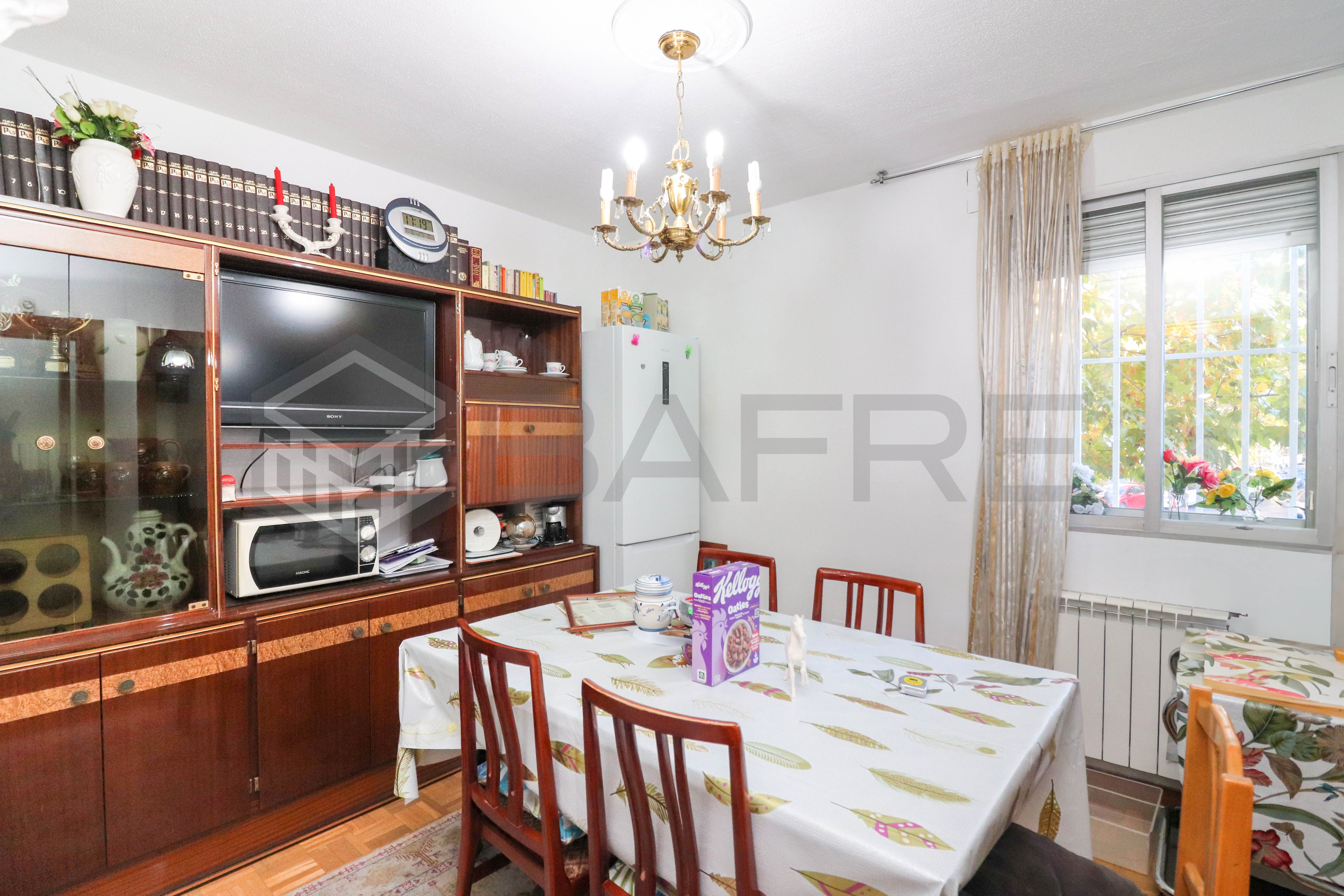 Dining room of Flat for sale in  Madrid Capital  with Heating and Parquet flooring