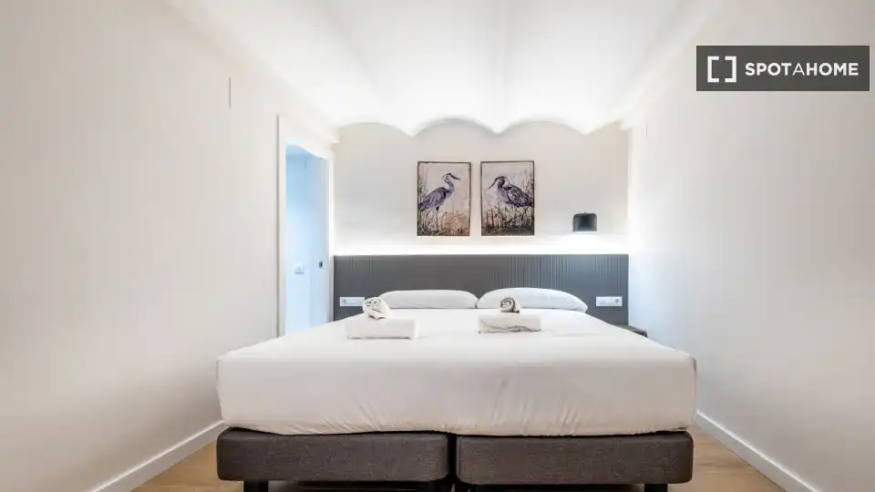 Room in Sants-Badal
