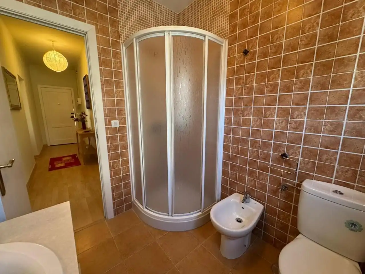 Badezimmer von Wohnung zur Miete in Vigo  mit Heizung und Möbliert