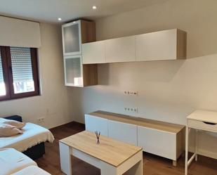 Bedroom of Flat to rent in Gijón   with Furnished, Oven and Washing machine