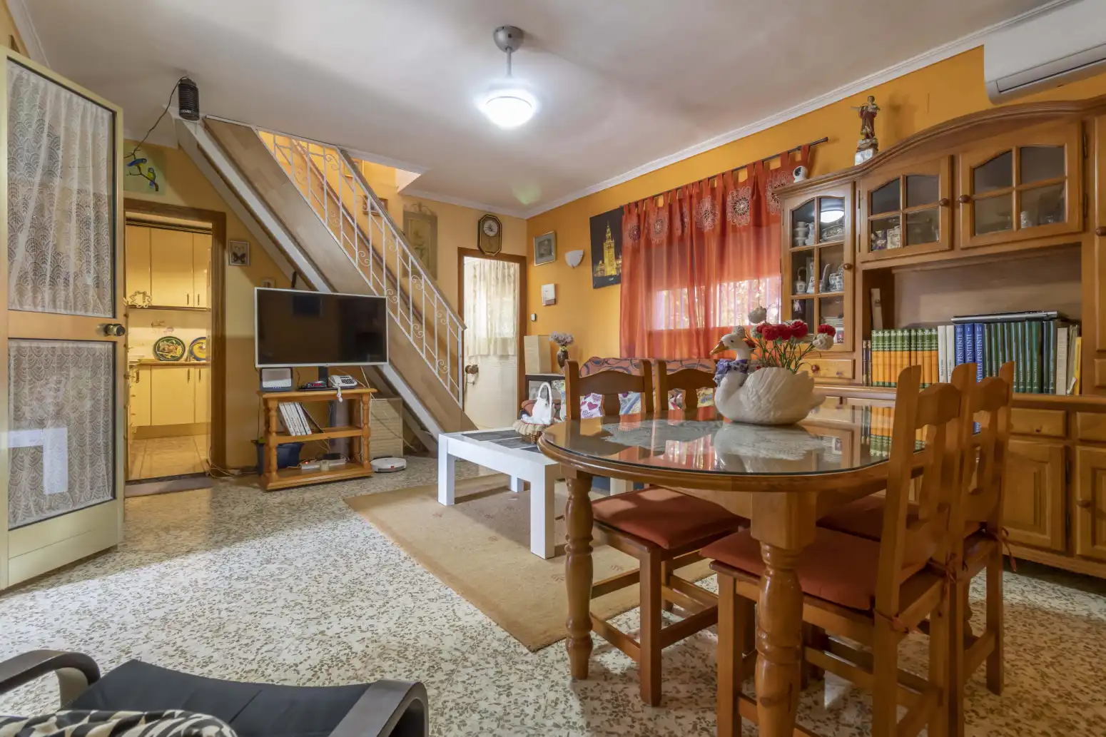 Wohnzimmer von Haus oder Chalet zum Verkauf in Espartinas mit Klimaanlage, Terrasse und Schwimmbad