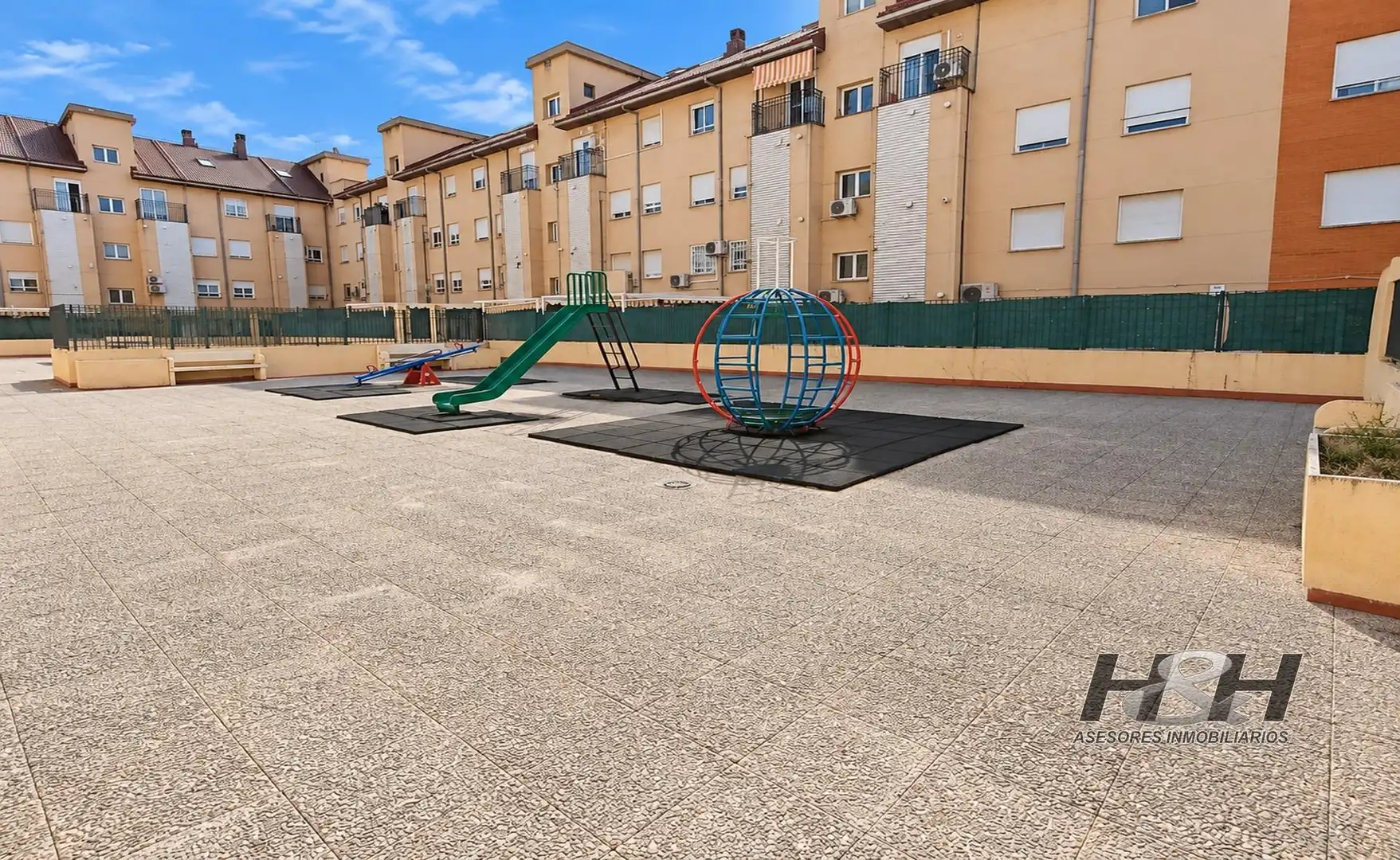 Flat with terrace for sale in Pobles de l'Oest, imagen 26