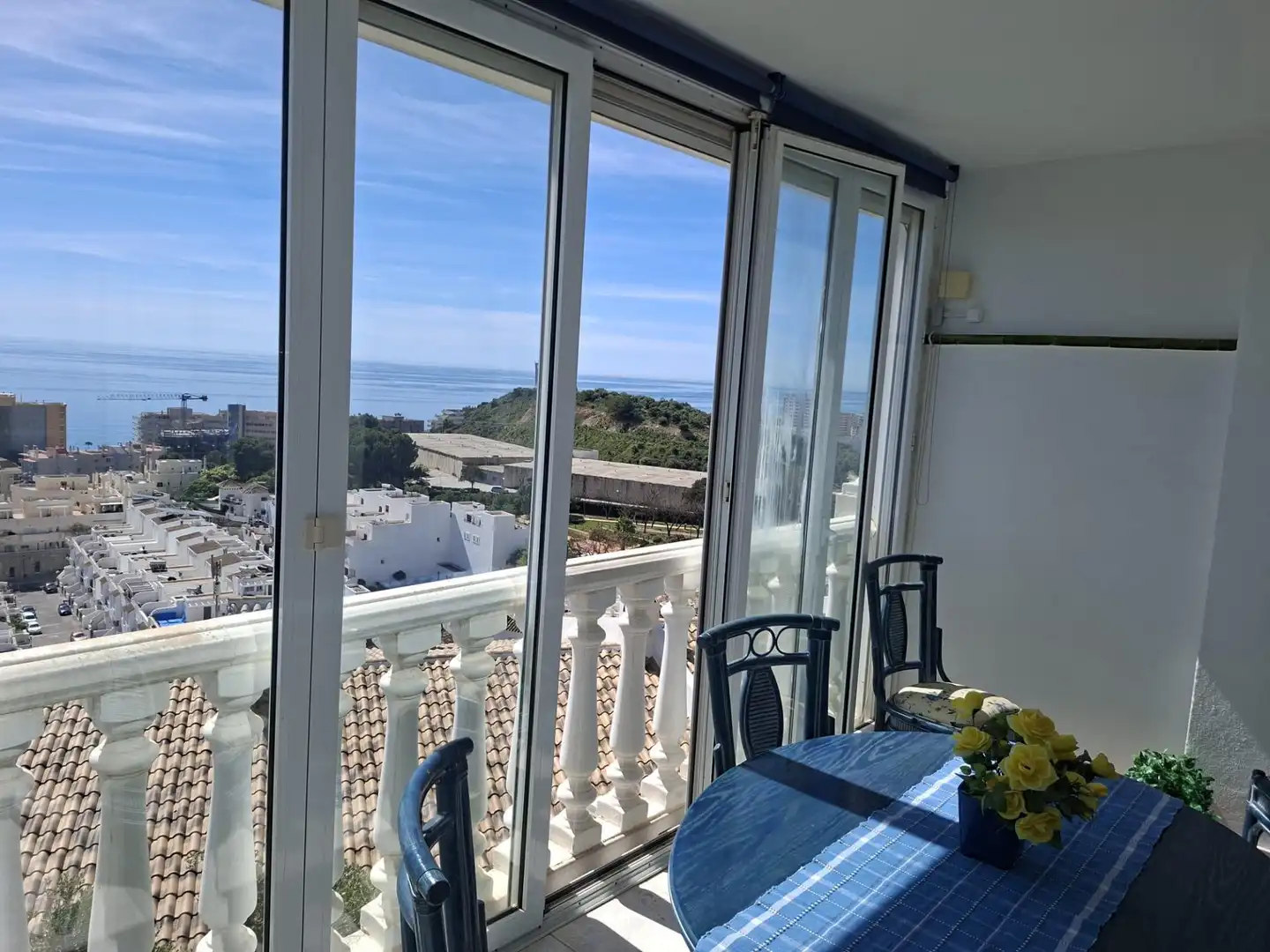Terrasse von Erdgeschoss zum Verkauf in Fuengirola mit Terrasse, Möbliert und Gemeinschaftspool